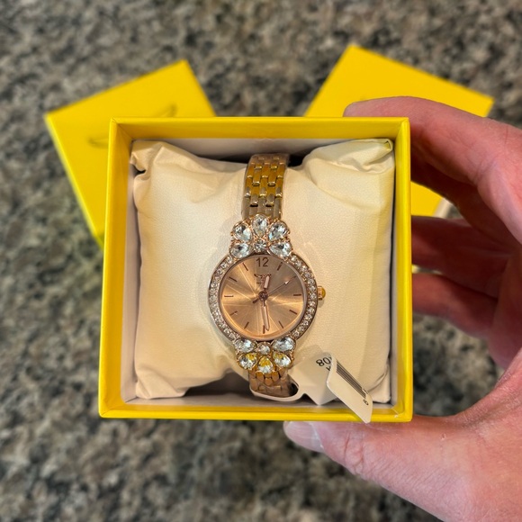 Invicta Wildflower I by Invicta Women's Watch 30mm, Rose Gold - Picture 7 of 8